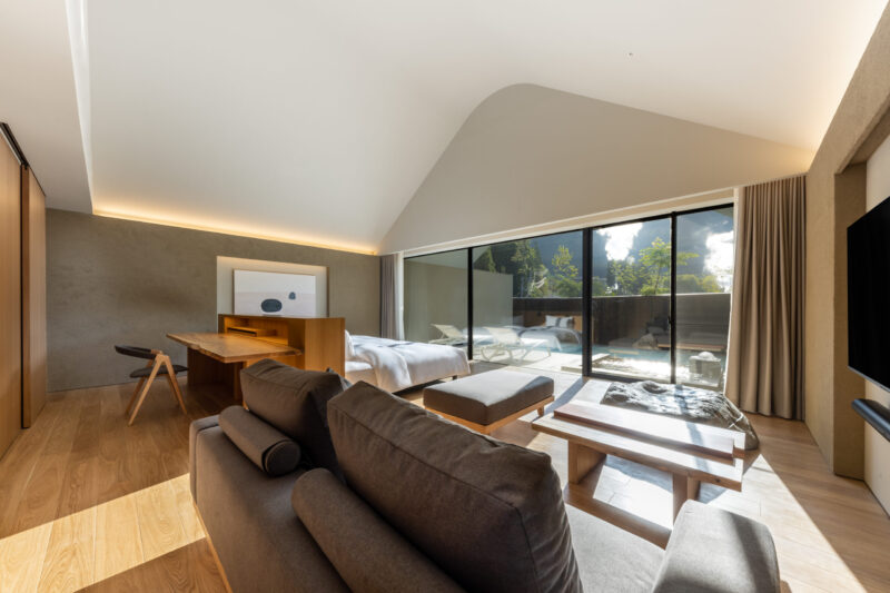 GARDEN SIDE VILLA<br />
MOUNTAIN VIEW ROOM