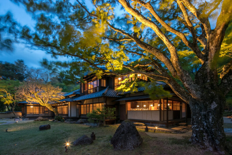歴史を宿す数寄屋建築