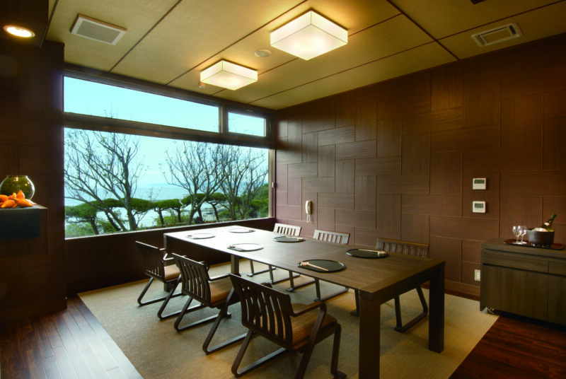 個室お食事処「凪」