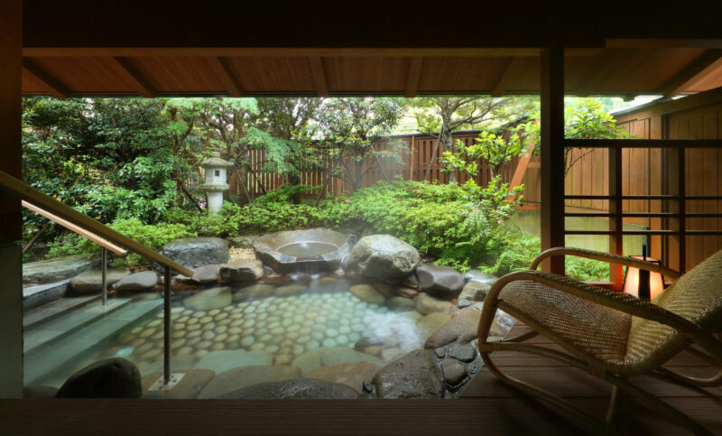 大浴場　岩露天風呂