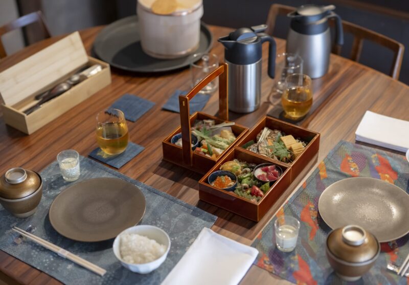 三段重の和朝食／町家