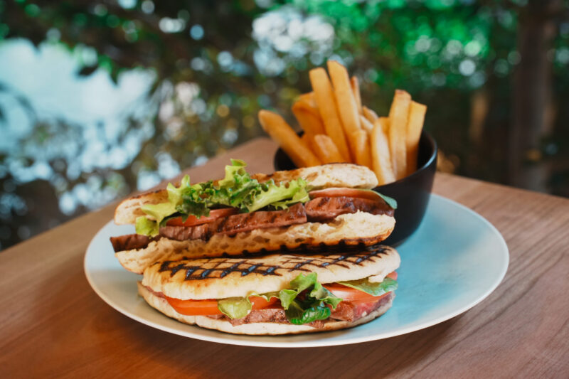 ステーキ・サンドイッチ